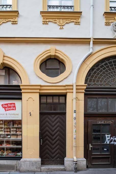 Barockes Wohnen Am Marktplatz-Stadtmitte Wurtzbourg Extérieur photo
